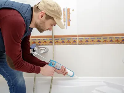 Silikon Yenileme Su Kaçağı Tamiri Duşakabin Silikon Değişimi